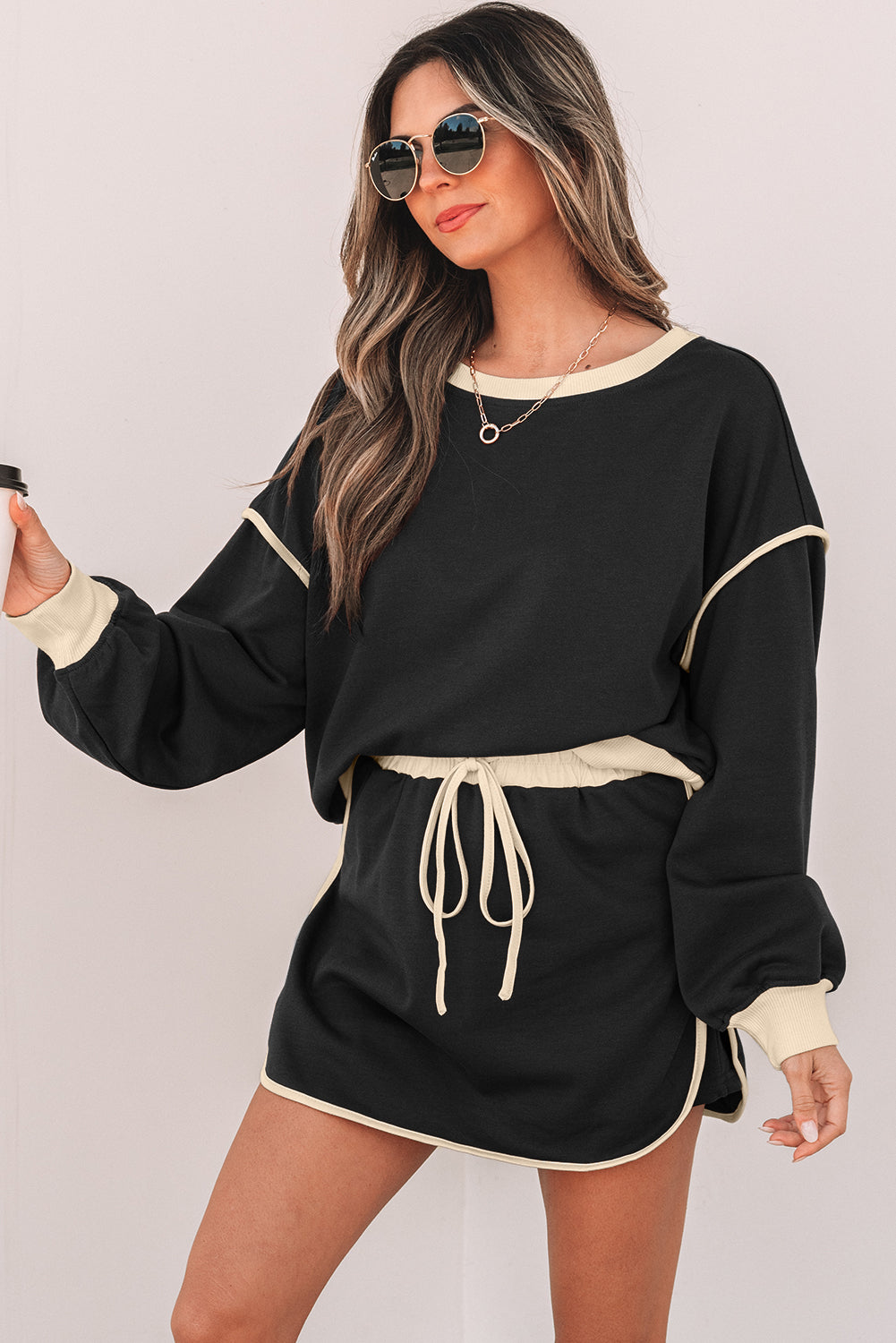 Rose Red Color Contrast Loose Pullover and Lace-up Waist Skort Set